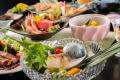 【夕食】夏のお料理の一例：器も涼やかに。旬の素材をお楽しみください。