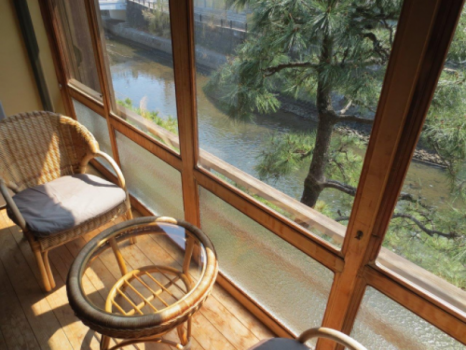 ミックスドミトリー（男女混合）シングル布団　リバービュー