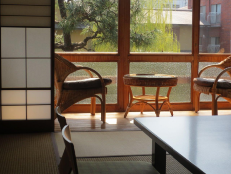 B中 松川を望む8畳和室 広縁つきリバービュー B中 松川を望む8畳和室 広縁つきリバービュー