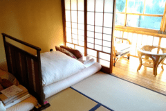 ミックスドミトリー（男女混合）ダブル布団　リバービュー