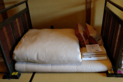 ミックスドミトリー（男女混合）ダブル布団　リバービュー