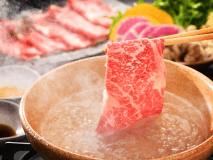 ■特選牛のしゃぶしゃぶ イメージ■料理長厳選のブランド牛。さっと出汁に潜らせ、肉本来の旨味を堪能