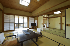 本館 10帖＋次の間