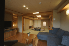 本館露天風呂付お部屋（１０畳と和風ベッド）