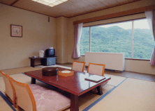 【禁煙】本館　6階山側10畳和室（バス・トイレ付き）