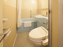 【禁煙】本館　訳あり山側10畳和室 （バス・トイレ付き）