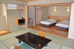 ４階和洋室　１０畳和室＋６畳洋室　客室一例