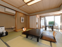 ワイドデッキスイート客室