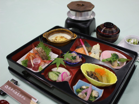 【日帰り昼食付】2~4名様！お部屋で松花堂弁当食／展望露天風呂1時間貸切付【現金決済のみ】