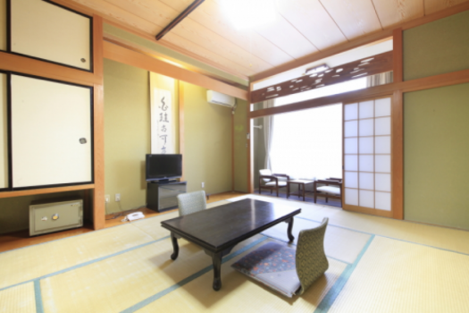【日帰り昼食付】2~4名様！お部屋で松花堂弁当食／展望露天風呂1時間貸切付【現金決済のみ】