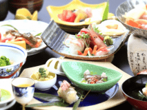 【平日限定】和食膳を楽しむ優雅なデイユース｜日帰り昼食付き（会場テーブル席／現金決済）