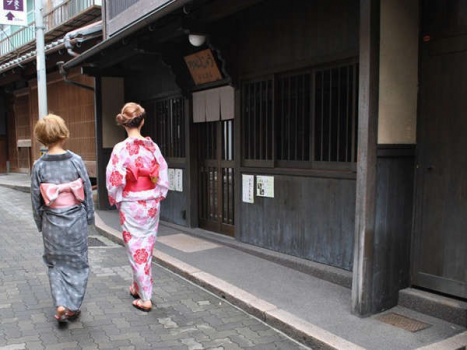有馬温泉街を色浴衣で散策（6月～9月限定）