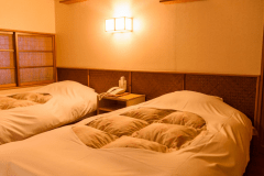 ■和洋室B（ツインベット+お茶の間付き）/禁煙