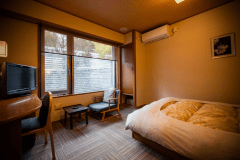 ■洋室（ダブルベット1台+シャワーブース）/禁煙