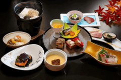 イメージです。宿泊2食付きプラン_ご夕食【楽彩】　※仕入れ状況によって内容を変更させていただく場合がございます。予めご了承くださいませ。