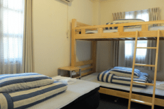 二段ベッドツイン/トリプル