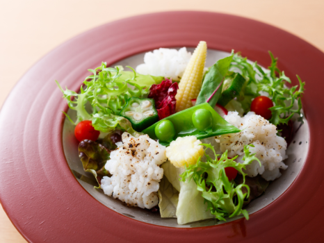 酢の物変わり一例：活鱧と初夏野菜のカルパッチョ