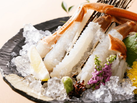 蟹足をお刺身で、又甲羅の味噌につけると絶品に変貌します。