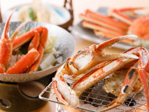 近県の活蟹を盛り込んだ蟹三昧をご賞味ください(茹で蟹は一人半身になります) 近県の活蟹を盛り込んだ蟹三昧をご賞味ください(茹で蟹は一人半身になります)