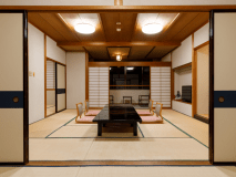 紫水館二間続き部屋一例。５名様以上のご家族又はグループ利用におすすめです