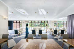 レストラン「藍（AO）」