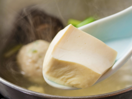 【朝食 -湯豆腐-】 ほろりとほどける、絹衣のような湯豆腐はココだけの逸品