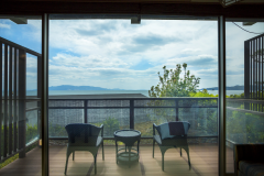 展望デッキ&シモンズ製ベットタイプ(和室14畳) 瀬戸内海を望む展望デッキ 展望デッキ&シモンズ製ベットタイプ(和室14畳) 瀬戸内海を望む展望デッキ