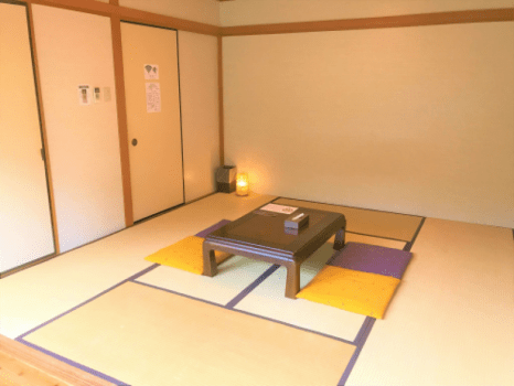 和室　２～４名利用 （定員４名）