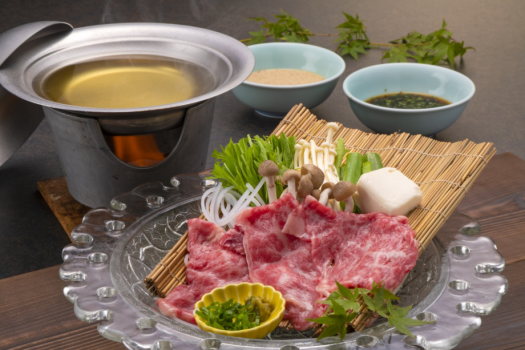 肉質にもこだわった自慢の牛のしゃぶしゃぶを！