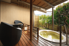 ジェットバスが付いている露天風呂付き客室