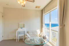 1Fダブルルームからも白浜の海が見える