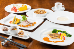 オーナーシェフが腕を振るう欧風創作コース料理