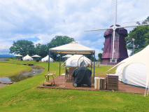 TENTS　シングルベット３台　【プライベートデッキ・焚火台有】最大３名