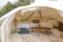 TENTS　シングルベット３台　【プライベートデッキ・焚火台有】最大３名