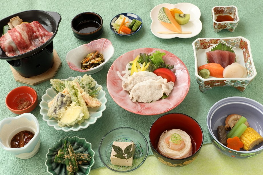 【朝夕お部屋食】夕食は選べるメイン料理【檜風呂付かけ流し70平米特別室&無料貸切風呂】レイトアウト付 【朝夕お部屋食】夕食は選べるメイン料理【檜風呂付かけ流し70平米特別室&無料貸切風呂】レイトアウト付
