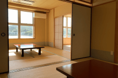 ファミリー向き＜リビング付＞和室2間【2F】【定員3-6名】