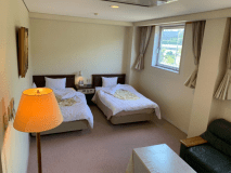 洋室(ツインベッド)【2F】【定員２名】