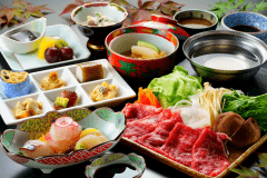 質は落とさずボリュームを控え目にした料理長厳選の和風会席料理