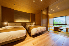 シモンズ製ベッドでごゆっくりとおやすみくださいませ。