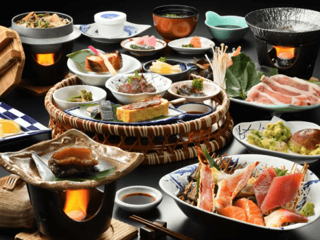 【お食事一例：春】※タラバ蟹活鮑は変更ありませんが仕入状況季節によりお料理内容は変更となります