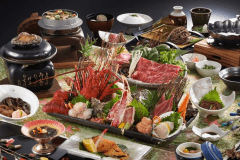 【お食事一例】ぷりぷり大海老のお造りをご賞味下さい
※メインの活鮑、タラバ蟹、大海老は変更となりませんがその他食材は季節や仕入れ状況によりお料理内容は変更となります
