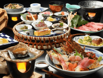 【お食事一例：春】※大海老タラバ蟹活鮑は変更ありませんが仕入状況季節によりお料理内容は変更となります