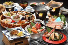 【お食事一例:秋】※タラバ蟹活鮑は変更ありませんが仕入状況季節によりお料理内容は変更となります 【お食事一例:秋】※タラバ蟹活鮑は変更ありませんが仕入状況季節によりお料理内容は変更となります