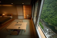 [禁煙渓谷]ハイグレード和モダン・ツイン和洋室　フランスベッド