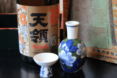 【地酒天領】やや辛口の評価だが、飲みやすく隣町萩原で造っているお酒です。