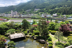 部屋からの日本庭園♪
壮麗な日本庭園を上から眺める。
