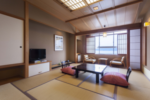 落ち着きのある和室のお部屋となります。