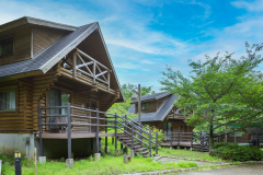 【素泊り】＜ログハウス＞～牛滝川のせせらぎ。木漏れ日に憩う1棟貸切・カナディアンログハウス～〔ルームレート〕