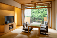 和室（～6名）　　【禁煙】