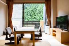 和室（～4名）　　【禁煙】